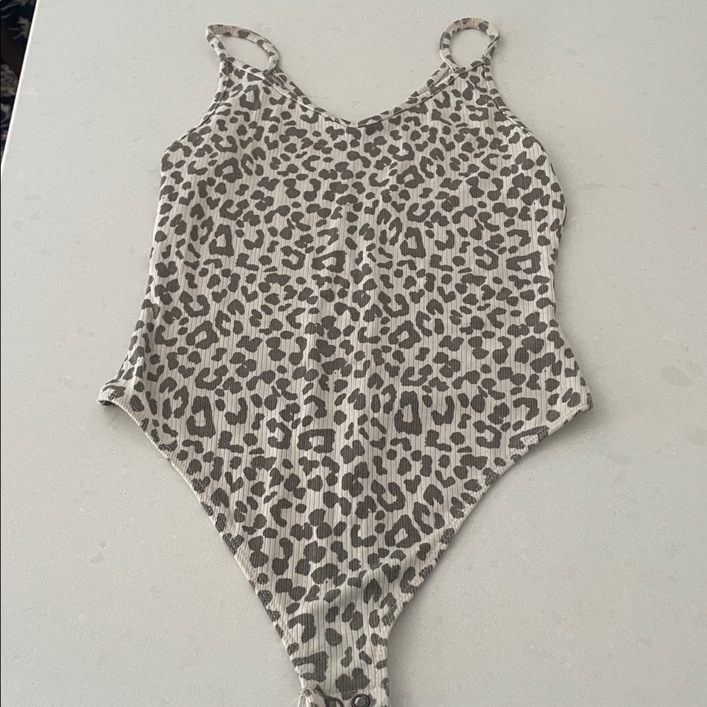 American Eagle cheetah print bodysuit